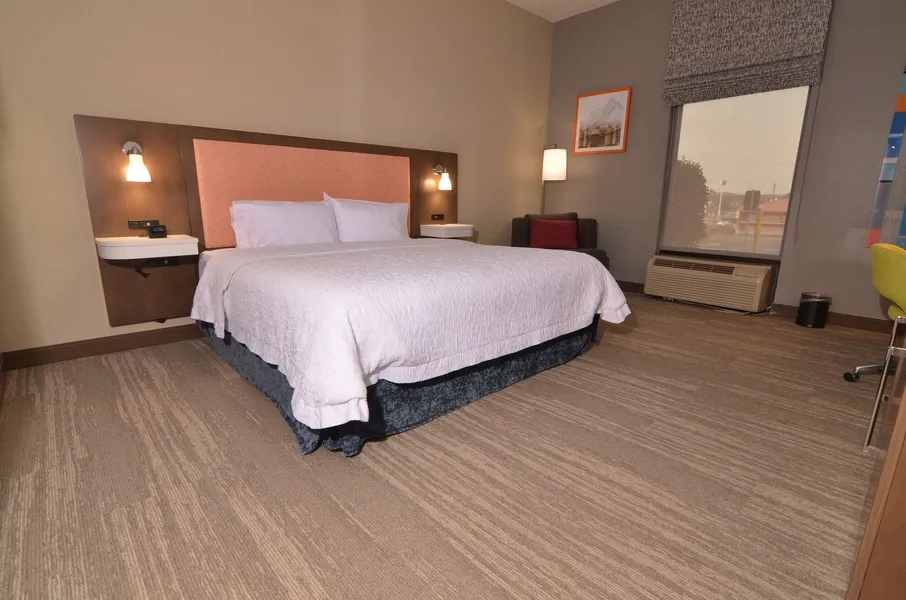 Hampton Inn Ft Payne hotel detail image 6