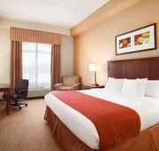 Spark by Hilton California Lexington Park hotel detail image 7