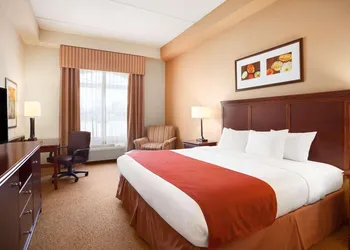 Spark by Hilton California Lexington Park hotel thumbnail 7