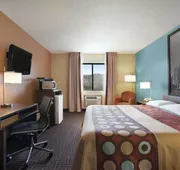 Super 8 by Wyndham Collinsville St. Louis hotel detail image 3