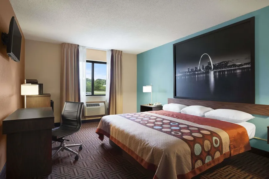 Super 8 by Wyndham Collinsville St. Louis hotel detail image 6