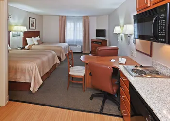 Candlewood Suites Wichita Falls at Maurine Street by IHG hotel thumbnail 5