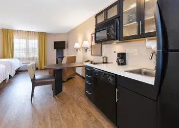 Candlewood Suites Rocky Mount by IHG hotel thumbnail 7