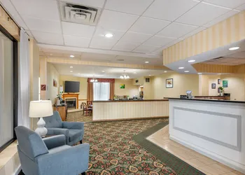 Quality Inn & Suites Near Amish Country hotel thumbnail 3
