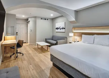 Radisson Hotel El Paso Airport hotel thumbnail 2