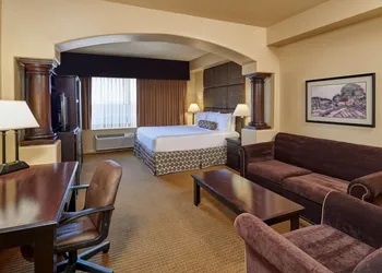 Radisson Hotel El Paso Airport hotel thumbnail 4