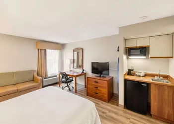 Days Inn by Wyndham Raleigh-Airport-Research Triangle Park hotel thumbnail 3