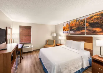 Days Inn by Wyndham Raleigh-Airport-Research Triangle Park hotel thumbnail 8