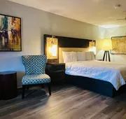 The Executive Inn & Suites hotel detail image 7