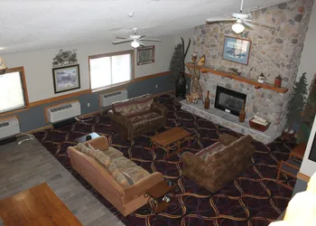 AmericInn by Wyndham West Burlington hotel thumbnail 5
