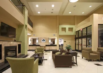 GreenTree Inn & Suites Florence hotel thumbnail 2