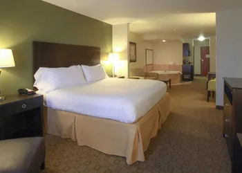 GreenTree Inn & Suites Florence hotel thumbnail 7