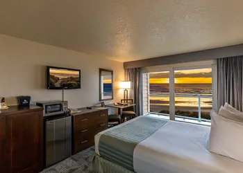 Driftwood Shores Resort And Conference Center hotel thumbnail 8