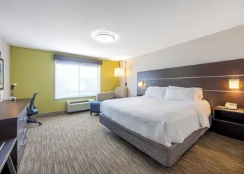 Holiday Inn Express & Suites Winona by IHG hotel thumbnail 7