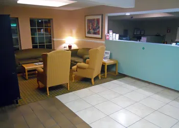 America's Best Inn and Suites Beaufort hotel thumbnail 2