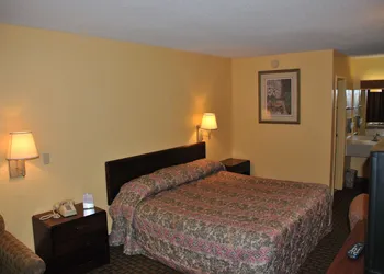 America's Best Inn and Suites Beaufort hotel thumbnail 6