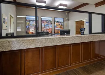 Best Western Inn & Suites hotel thumbnail 4