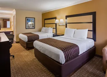 Best Western Inn & Suites hotel thumbnail 5