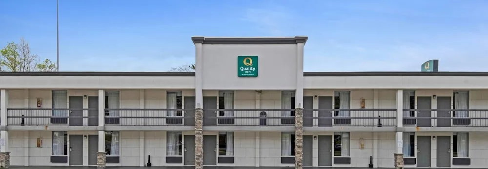 Hotel photo 1 of 51