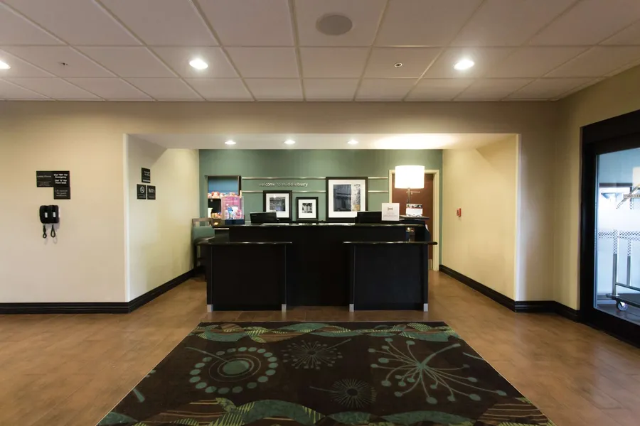 Hampton Inn & Suites Middlebury hotel detail image 2