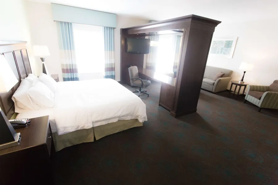 Hampton Inn & Suites Middlebury hotel detail image 6