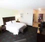 Hampton Inn & Suites Middlebury hotel detail image 7