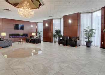 Travelodge by Wyndham Lloydminster hotel thumbnail 2