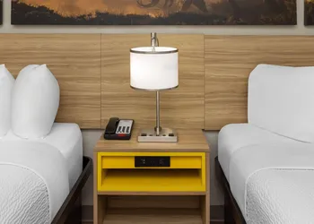 Days Inn by Wyndham Temple hotel thumbnail 8
