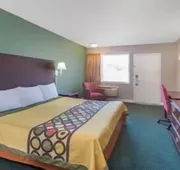 Super 8 by Wyndham Durham/University Area NC hotel detail image 7