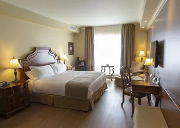 Hotel Brossard, an Ascend Collection Hotel hotel thumbnail 7