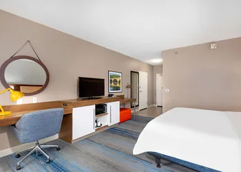 Hampton Inn Corbin KY hotel thumbnail 6