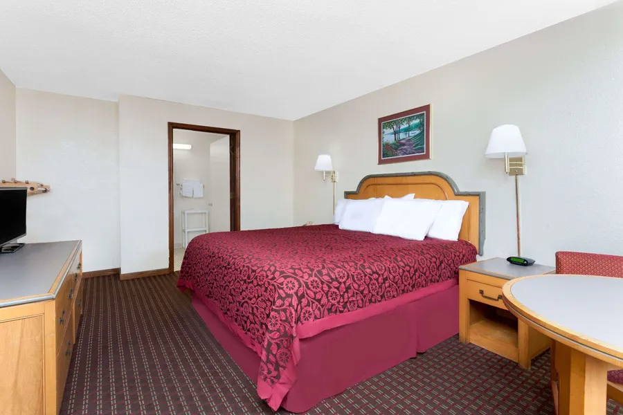 Days Inn by Wyndham Columbia NE Fort Jackson hotel detail image 6