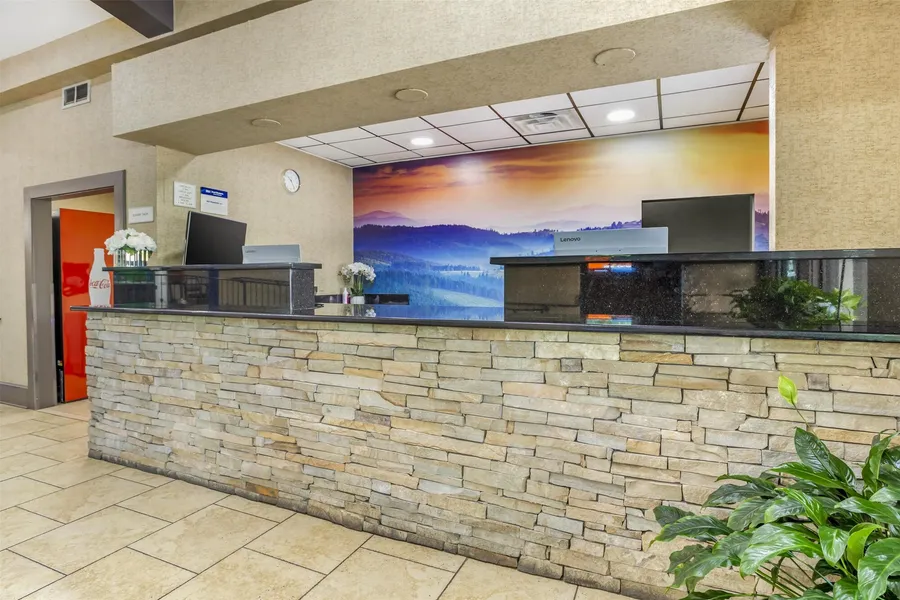 Best Western Asheville Blue Ridge Parkway hotel detail image 2