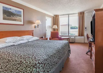 Days Inn by Wyndham Hillsboro TX hotel thumbnail 7
