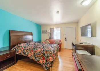 American Inn by OYO Colorado City I-20 hotel thumbnail 7