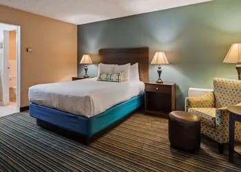 Best Western Woodhaven Inn hotel thumbnail 4