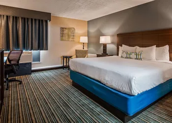 Best Western Woodhaven Inn hotel thumbnail 5