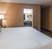 Best Western Woodhaven Inn hotel detail image 7