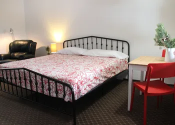 Chalet Motel Whitefish hotel thumbnail 6