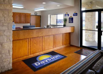 Days Inn & Suites by Wyndham Llano hotel thumbnail 5