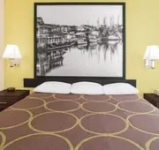 Super 8 by Wyndham Sumter hotel detail image 4