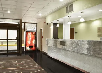 Travelodge by Wyndham Sturgis hotel thumbnail 2