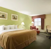 Travelodge by Wyndham Sturgis hotel detail image 5