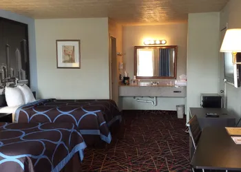 Super 8 by Wyndham Atlanta/Hartsfield Jackson Airport hotel thumbnail 5