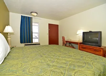Americas Best Value Inn Pauls Valley hotel thumbnail 5