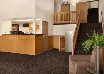 Travelodge by Wyndham Jefferson City hotel thumbnail 2