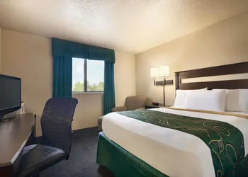 Travelodge by Wyndham Jefferson City hotel thumbnail 5