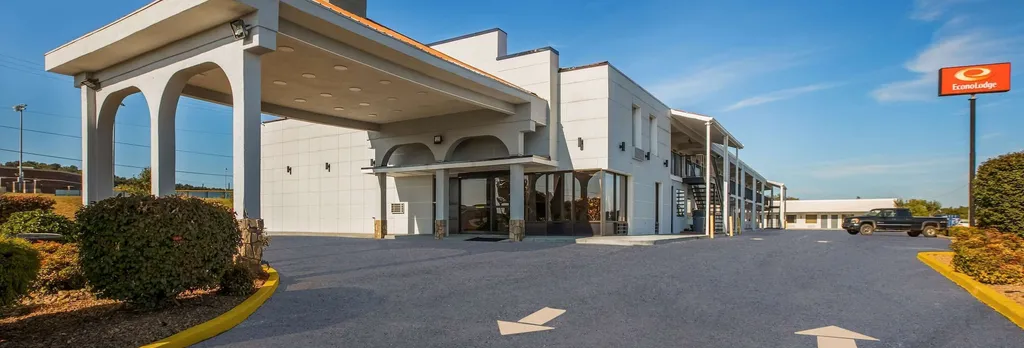 Hotel photo 1 of 34