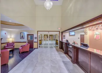 Super 8 by Wyndham Hidalgo/McAllen Area hotel thumbnail 2