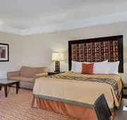 Super 8 by Wyndham Hidalgo/McAllen Area hotel detail image 5